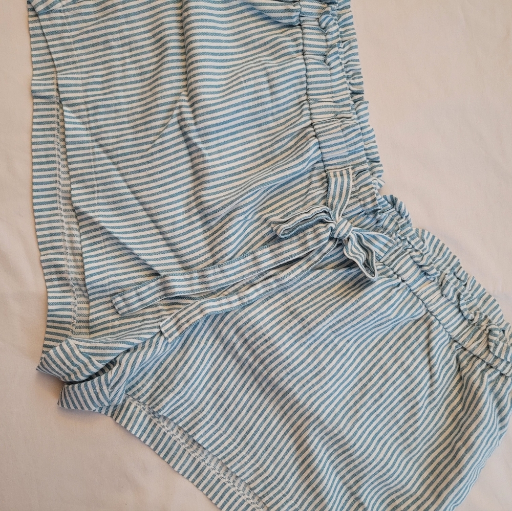 XXL NWT - Isabel Women's Maternity blue & white striped shorts elastic waist